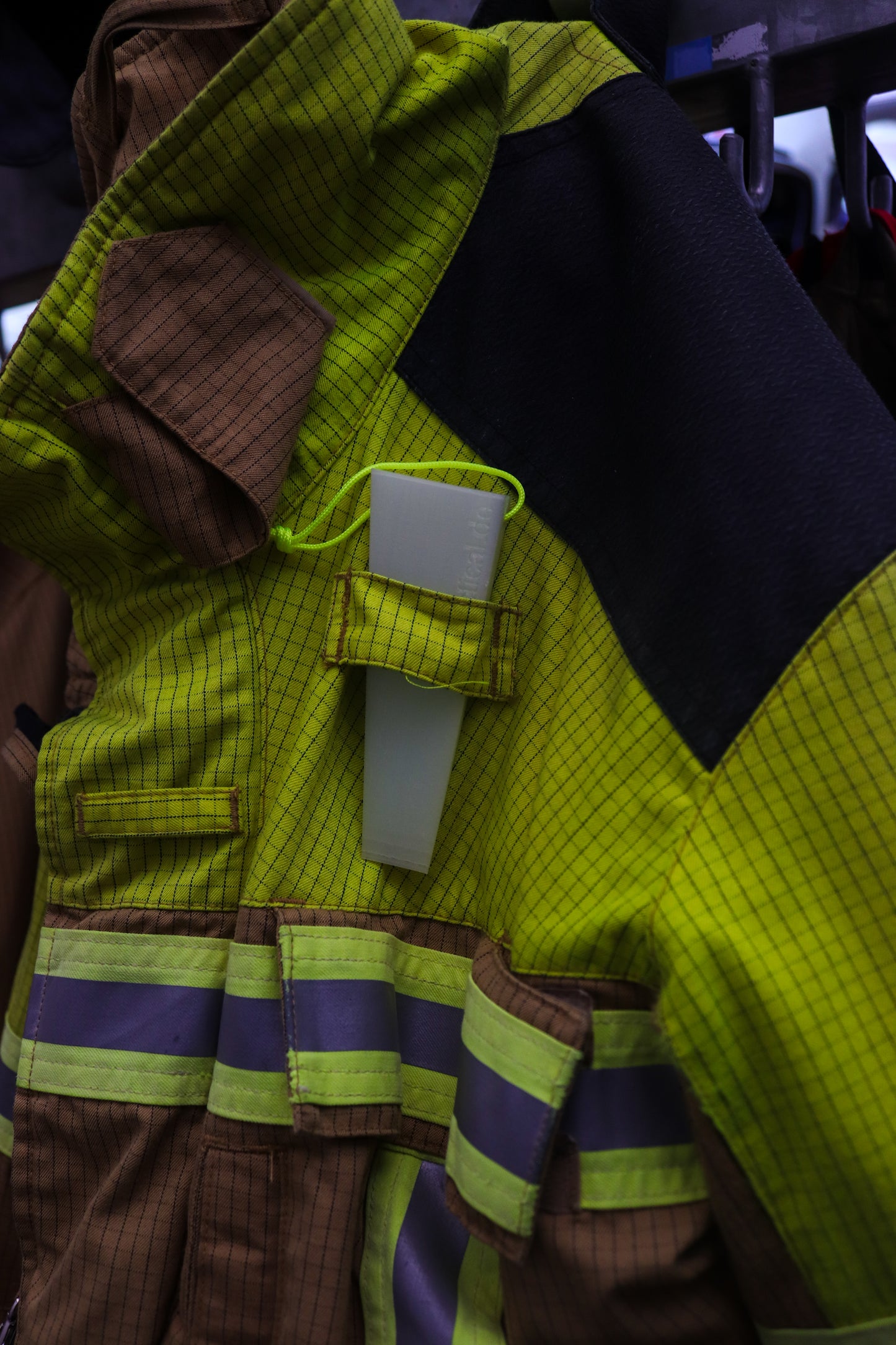 Flexibler 3D-Feuerwehrkeil V2, nachleuchtend, personalisierbar